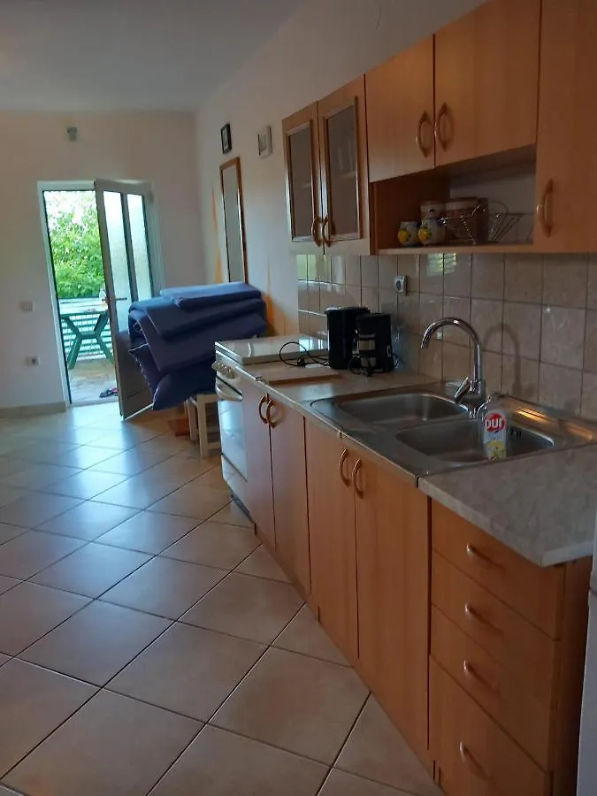 Karin Apartmani Hani Gornji Karin
